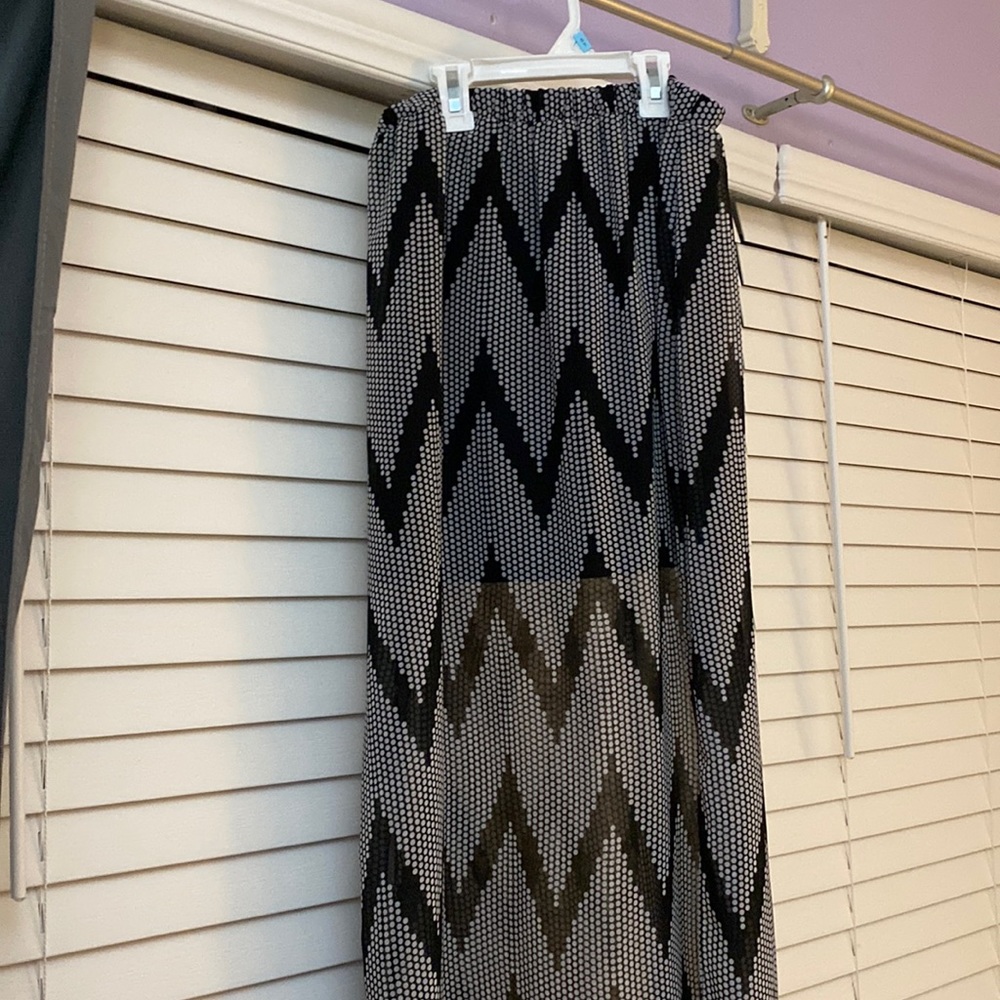 Maxi length skirt, barely worn